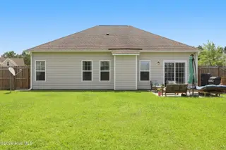 219 Seville Street, Jacksonville, NC 28546 — 4-bedroom home in Carolina Plantations, Jacksonville, NC, photo 13 of 55