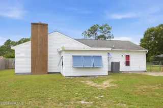 712 James Drive, Newport, NC 28570 – photo 3: 9-web-or-mls-590A1255 - Copy - Copy