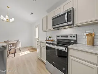 100 Woodbury Farm Drive, Jacksonville, NC 28540 – photo 11: 14-web-or-mls-100 Woodbury Farms Dr 27