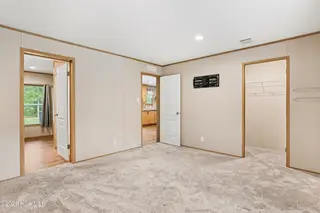 335 Ridgewood Drive NW, Calabash, NC 28467 — 3-bedroom manufactured home in Ocean Forest, Calabash, NC, photo 4 of 39