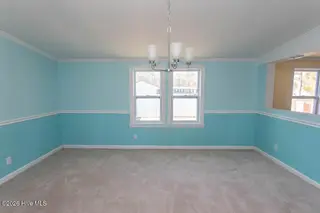 423 Gray Drive SW, Shallotte, NC 28470 — 3-bedroom manufactured home in Sherrow Estates, Shallotte, NC, photo 19 of 38