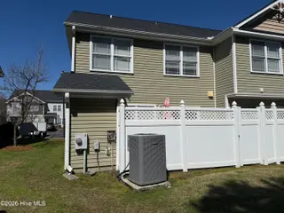 4136 Kittrell Farms Drive V8, Greenville, NC 27858 – photo 20: IMG_6321