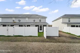 221 Glen Cannon Drive, Jacksonville, NC 28546 – photo 6: DSC00609