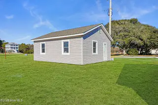 363 Live Oak Road, Newport, NC 28570 – photo 14: Waterfront Home in Newport