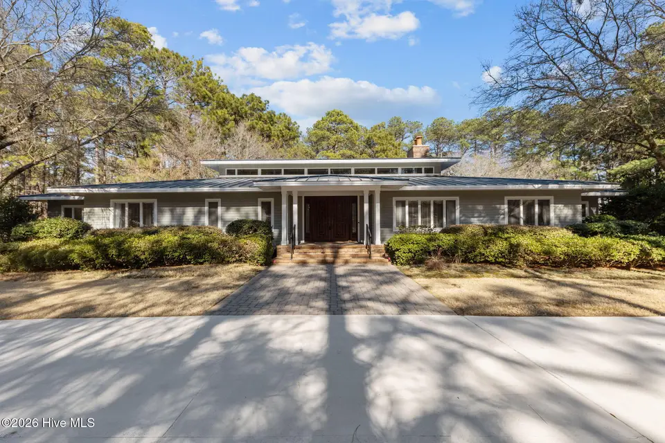 28 Chestertown Drive, Pinehurst, NC 28374 – photo 1 of 70: Welcome to 28 Chestertown Drive