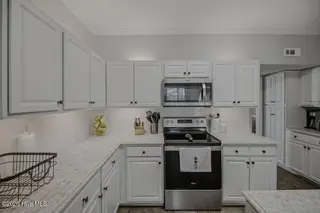 104 Dockside Drive, Jacksonville, NC 28546 – photo 17: Kitchen