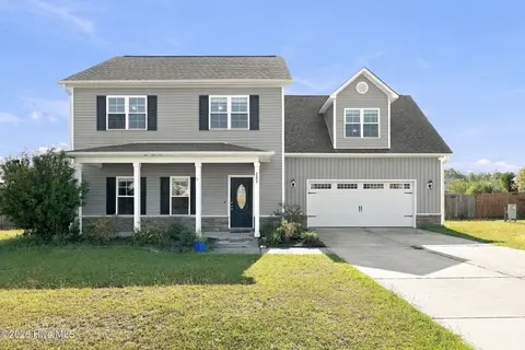 203 Chestwood Dr, Hubert