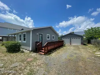 141 NE 33rd Street, Oak Island, NC 28465 – photo 5: 141 NE 33rd St 3
