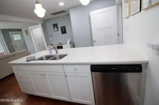 400 E 11th Street, Washington, NC 27889 – photo 11: dishwasher