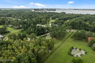 1050 Highway 101, Beaufort, NC 28516 – photo 2: 1050 Hwy 101