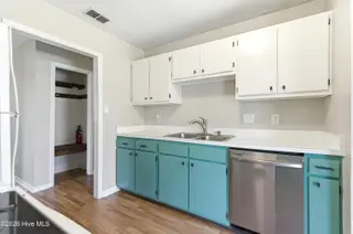 534 Shadowridge Road, Jacksonville, NC 28546 – photo 21: 534_Shadowridge_Rd_035