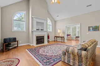 301 Foxwood Lane, Wilmington, NC 28409 – photo 10: 52-web-or-mls-DSC09692