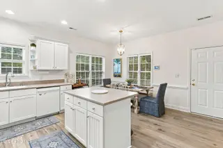 431 Lansdowne Road, Wilmington, NC 28409 – photo 14: 014_431_lansdowne_road_wilmington-14_748
