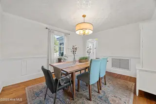 2610 Oleander Drive, Wilmington, NC 28403 – photo 10: 16_dining area