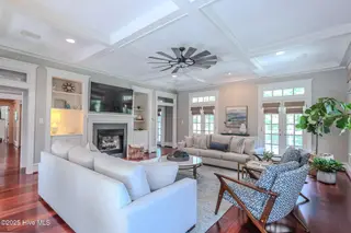 6111 Leeward Lane, Wilmington, NC 28409 — 5-bedroom home in Windward, Wilmington, NC, photo 20 of 48: southerland-WEB-8227