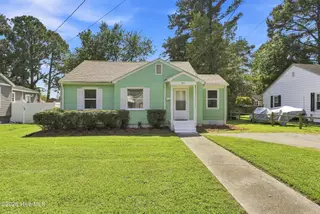 911 Bartlett Avenue, Elizabeth City, NC 27909 – photo 1: 1__39a8978
