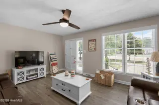 182 Crabapple Lane, Lake Waccamaw, NC 28450 – photo 15: Crabapple182-2LRShaneL33A5915-CR2