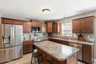 232 Holly Grove Court E, Jacksonville, NC 28540 – photo 11: IMG_7459