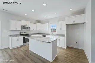 602 Retreat Court, Jacksonville, NC 28546 – photo 13: 16