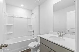 507 Sandy Hollow Drive, Jacksonville, NC 28540 – photo 23: Photo of Similar Home