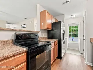 106 Republic Court, Jacksonville, NC 28540 – photo 5: Kitchen