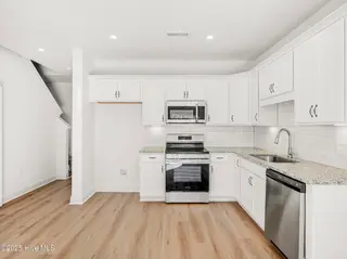 255 Townhome Lane 255, Southern Pines, NC 28387 – photo 14: DSC01888_89_90_91_92Interior02