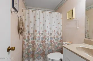 9201 Coast Guard Road I-207, Emerald Isle, NC 28594 – photo 14: Bathroom
