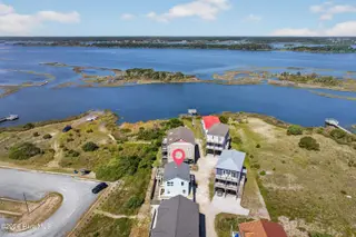 111 Summer Place Drive, North Topsail Beach, NC 28460 — 3-bedroom home, North Topsail Beach, NC, photo 13 of 58: 111SummerPlaceDrive-50