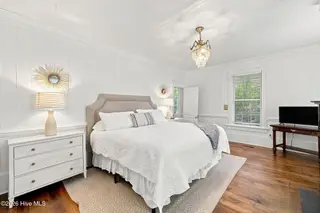 913 Bridges Street, Morehead City, NC 28557 – photo 15: First Floor Bedroom