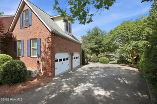 2406 Harbor Island Road, New Bern, NC 28562 – photo 9: 9-web-or-mls-0C0A5867