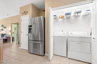 916 E Dolphin Drive, Oak Island, NC 28465 – photo 17: KahunaPhoto.com 916-12