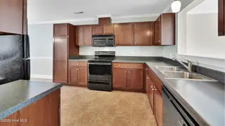 4222 Dudleys Grant Drive E, Winterville, NC 28590 – photo 17: 4222 Dudleys Grant Unit E-16