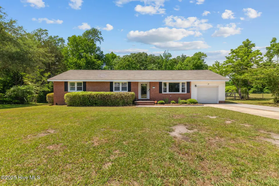 713 Decatur Road, Jacksonville, NC 28540 – photo 1 of 38: 1