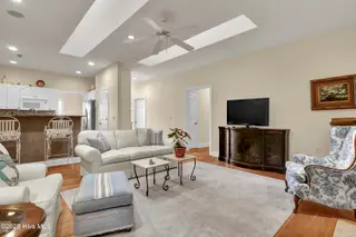 7725 Marymount Drive, Wilmington, NC 28411 — 3-bedroom townhome in Marsh Oaks, Wilmington, NC, photo 4 of 34