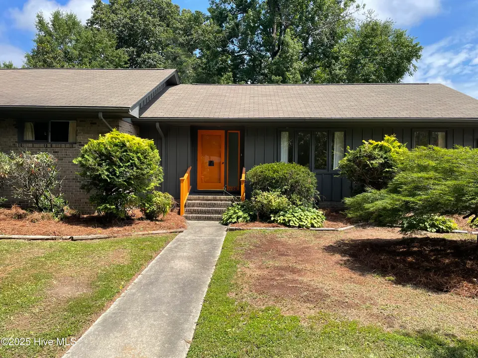 1106 Parkside Drive NW, Wilson, NC 27896 – photo 1 of 20: 1106 PARKSIDE DRIVE