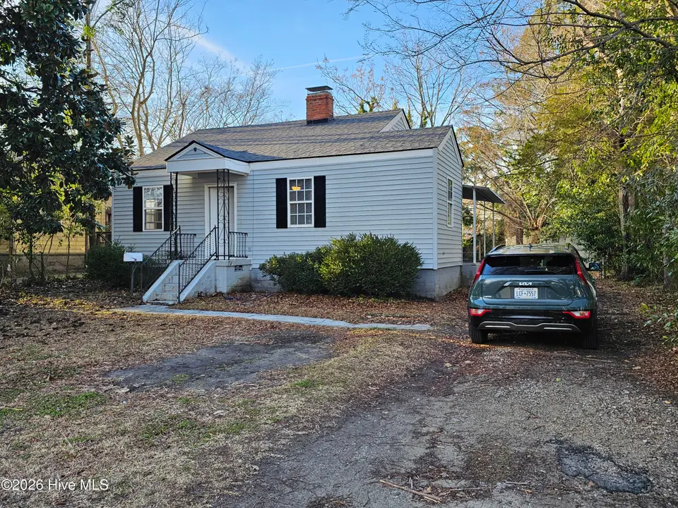516 National Court Drive, New Bern, NC 28560 – photo 1 of 27: 20260211_164123