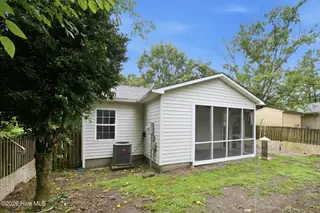 3616 Colony Drive, New Bern, NC 28562 – photo 18: 18-web-or-mls-DSC_9663_edit