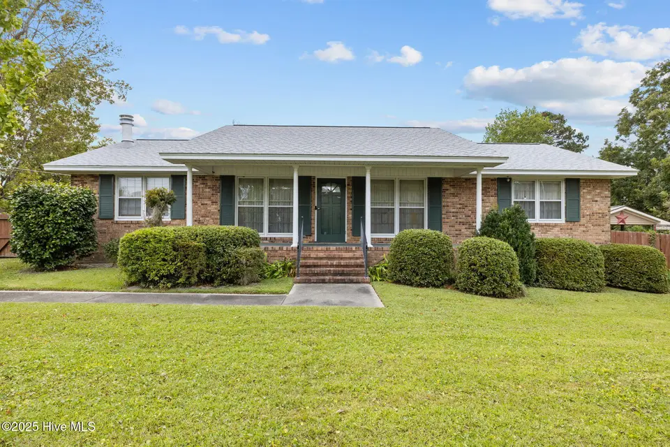 309 Barbour Road, Morehead City, NC 28557 – photo 1 of 44: 309 Barbour Rd