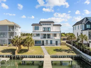 208 Radio Island Road, Morehead City, NC 28557 — 4-bedroom home in Tide Lines, Morehead City, NC, photo 1 of 62: 208 Radio Island Rd