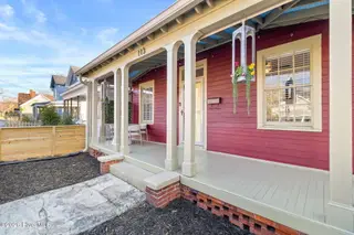 113 S 8th Street, Wilmington, NC 28401 – photo 8: 8-web-or-mls-GI - 113 S 8th St - Listing