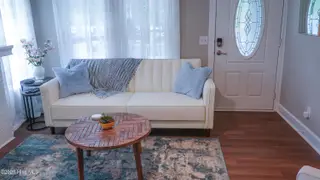 217 N 11th Street, Wilmington, NC 28401 – photo 8: B_Living01