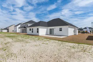 2011 Bluewater Boulevard, New Bern, NC 28562 – photo 22: 45-web-or-mls-DSC_2928