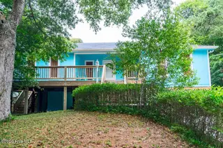 112 James Drive, Emerald Isle, NC 28594 – photo 2: Front Porch & Deck