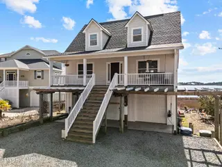 1039 Chadwick Shores Drive, Sneads Ferry, NC 28460 – photo 3: DJI_20260301115640_0111_D