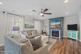142 NE 14th Street, Oak Island, NC 28465 — 3-bedroom home in Tranquil Harbor, Oak Island, NC, photo 10 of 60: 40-web-or-mls-DSC06041