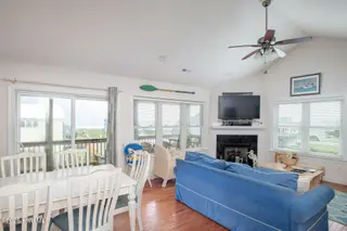 2013 Emerald Drive, Emerald Isle, NC 28594 – photo 6: 2013 EMERALD DRIVE (10)