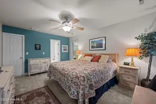 815 Pelican Drive, New Bern, NC 28560 – photo 16: Primary Suite
