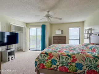 110 S Washington Harbor, Washington, NC 27889 — 3-bedroom townhome in Washington Harbour, Washington, NC, photo 12 of 27