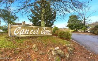 207 Saint Luke Court, Wilmington, NC 28409 — 2-bedroom waterfront townhome in Caneel Cove, Wilmington, NC, photo 4 of 44: Caneel Cove