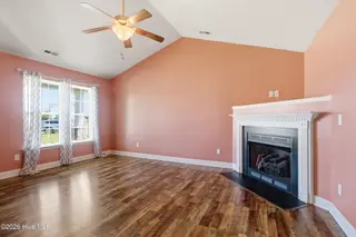 121 Grist Mill Drive, Havelock, NC 28532 – photo 3: Living Room